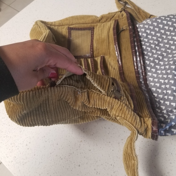 Y2K Billabong Courderoy Messenger Bag Tan/Kakhi Damaged Read Description - Picture 11 of 13